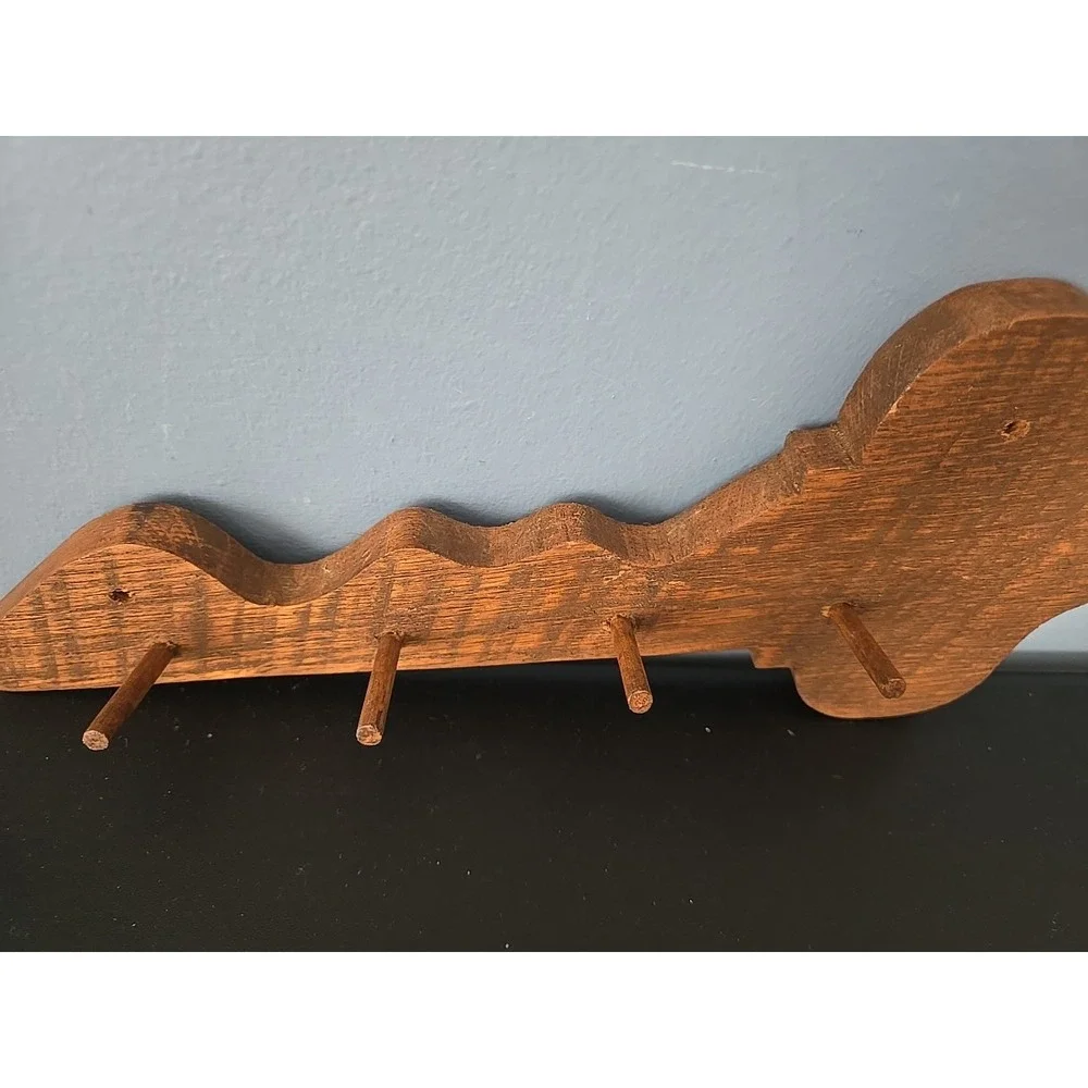 Vintage Wooden Wood Key Shaped Holder Hanger Cabin Farmhouse Kitchen 4 Hooks